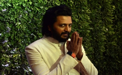 Riteish Deshmukh 220190514110252_l